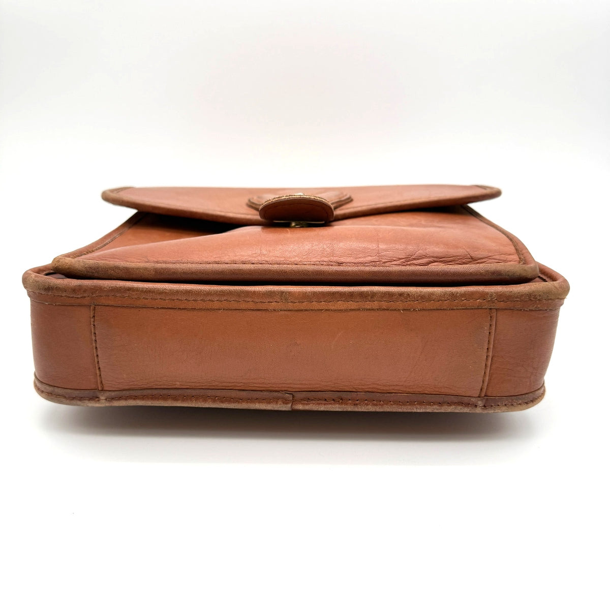 Vintage Georgetown Leather Design Crossbody Bag Tan Brown Leather Satchel 90s