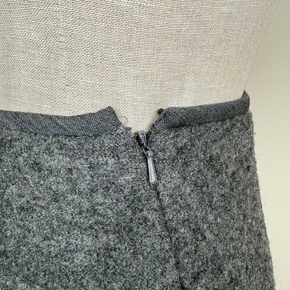Vintage Emanuel Ungaro Liberte Wool Mini Skirt Petite M Gray 90s Minimal