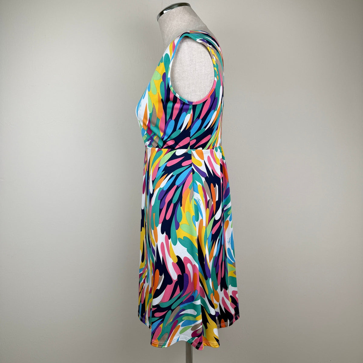 Trina Turk Abstract Print V Neck Mini Dress Euro Summer Resort Y2K USA Made S