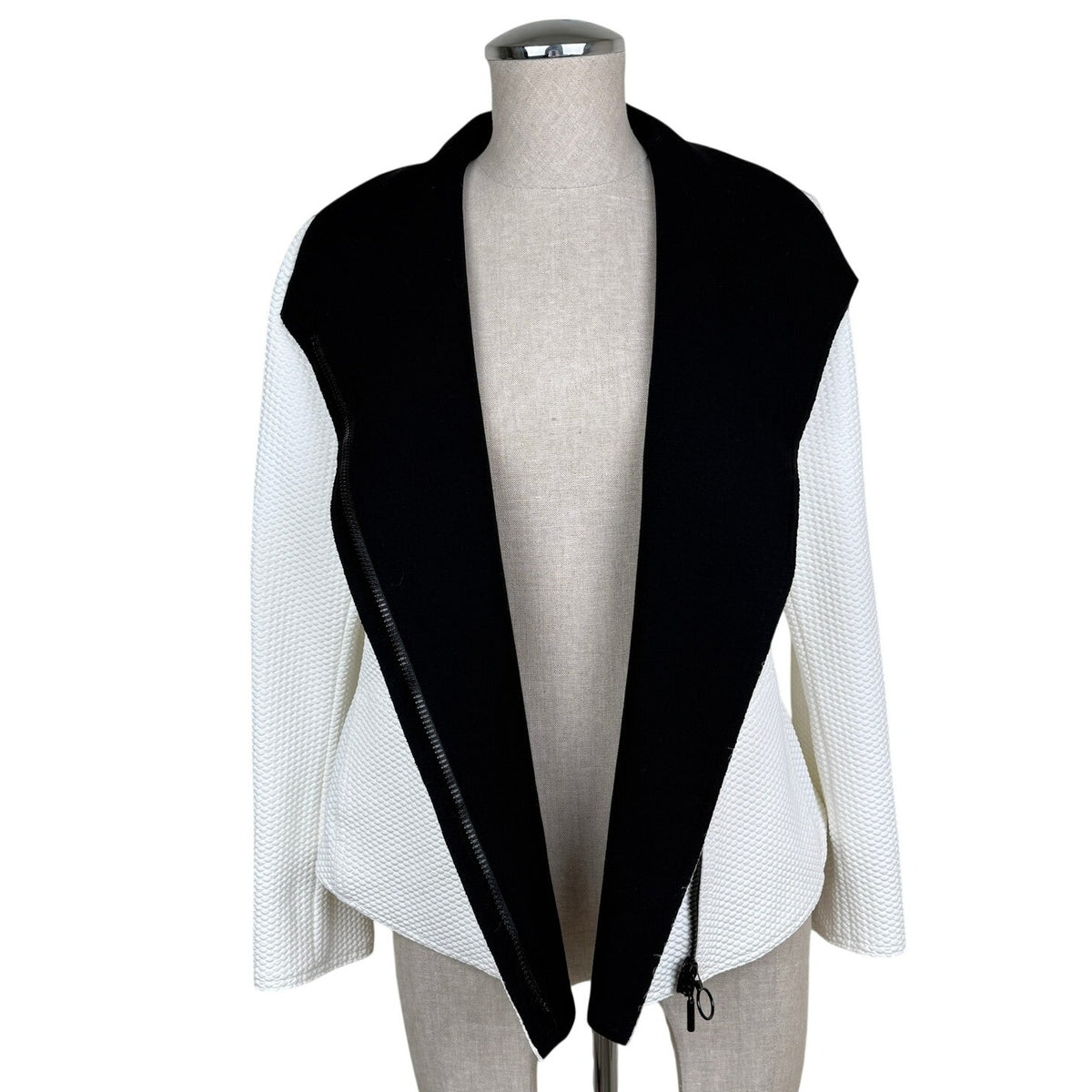 Akris Punto Textured Asymmetrical Moto Jacket