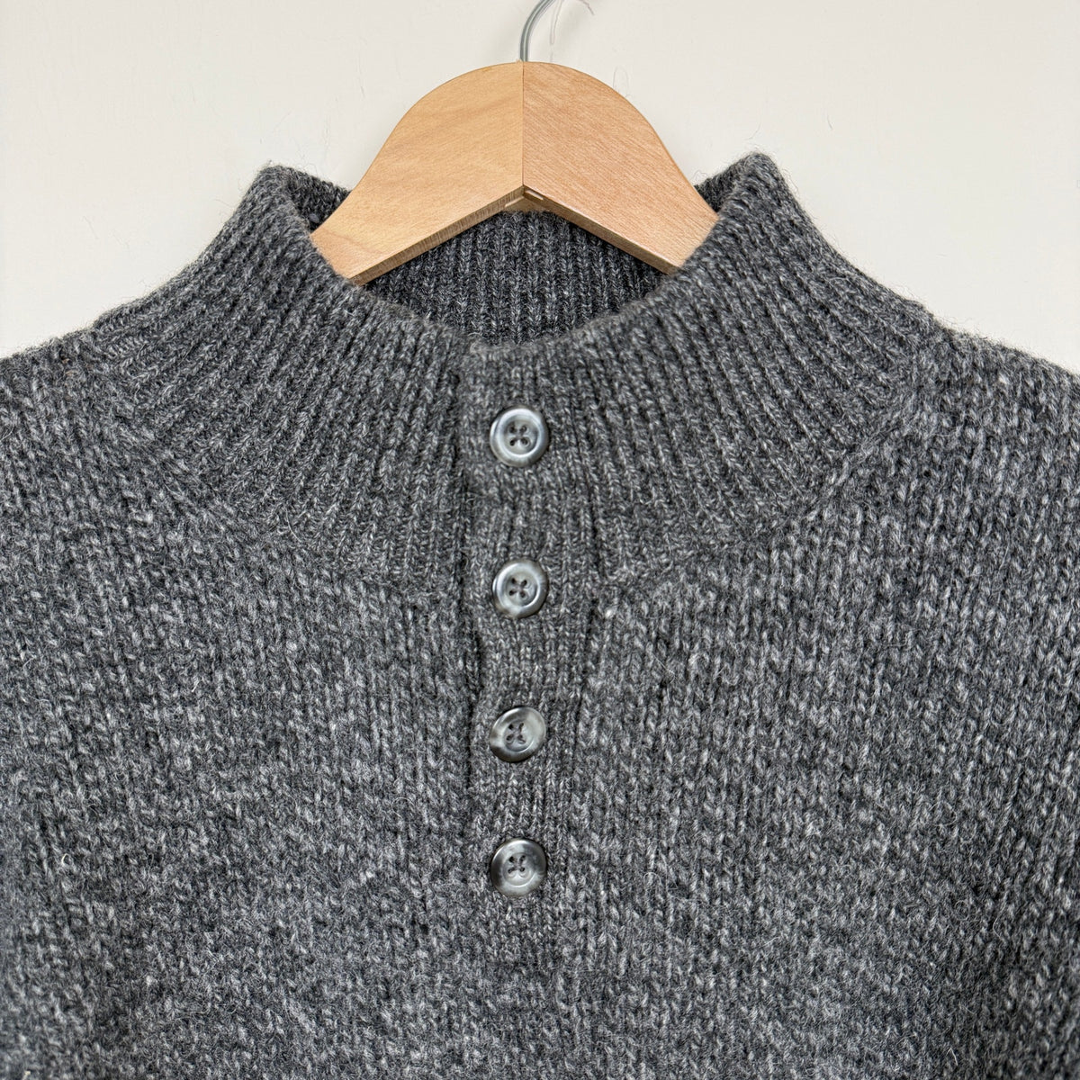 L.L.Bean Sweater 100% Lambswool Gray Henley Mock Neck Mens Large