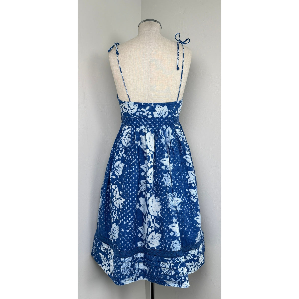 Vintage Gap 100% Linen Batik Floral Sundress Blue White Boho Vacation Dress Sz 4