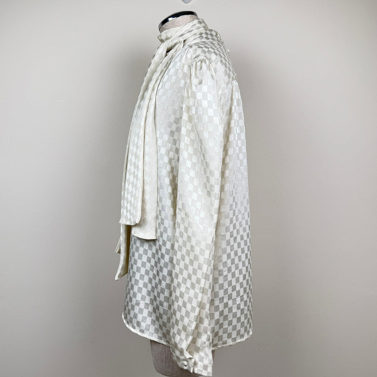 Vintage 80s Jack Winter Checkered Jacquard Tie Neck Blouse Ivory Romantic 14