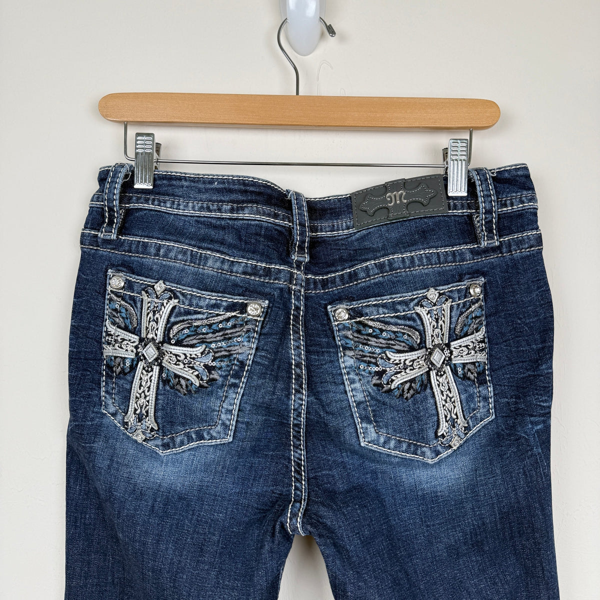 Miss Me Mid Rise Bootcut Jeans 30 Cross Rhinestone Embroidered Y2K Bling Western