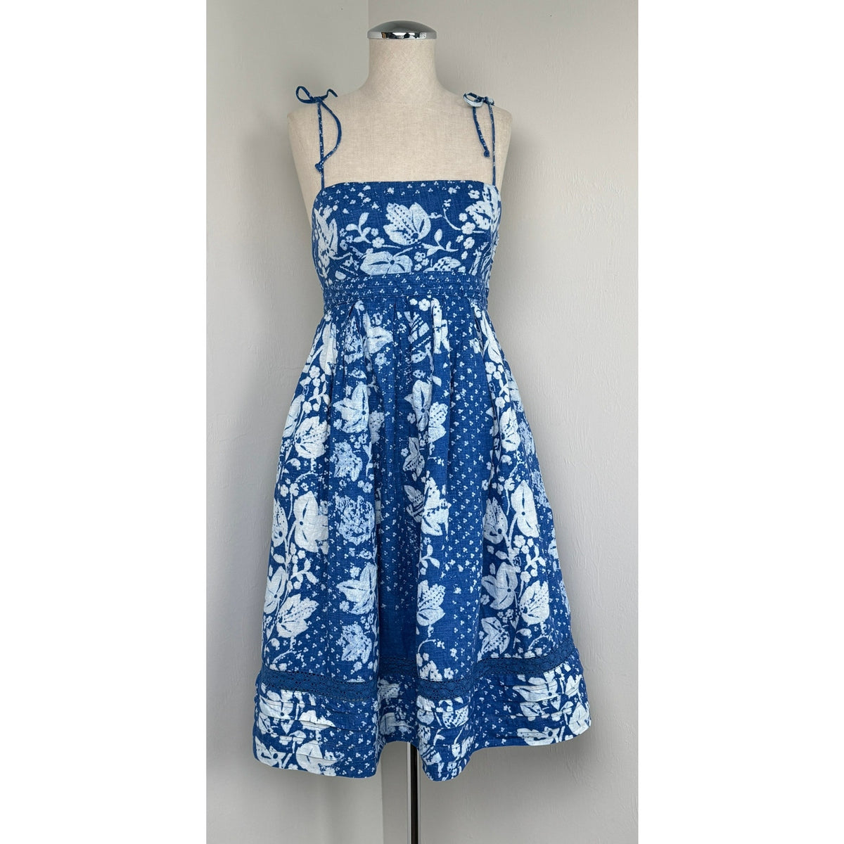 Vintage Gap 100% Linen Batik Floral Sundress Blue White Boho Vacation Dress Sz 4