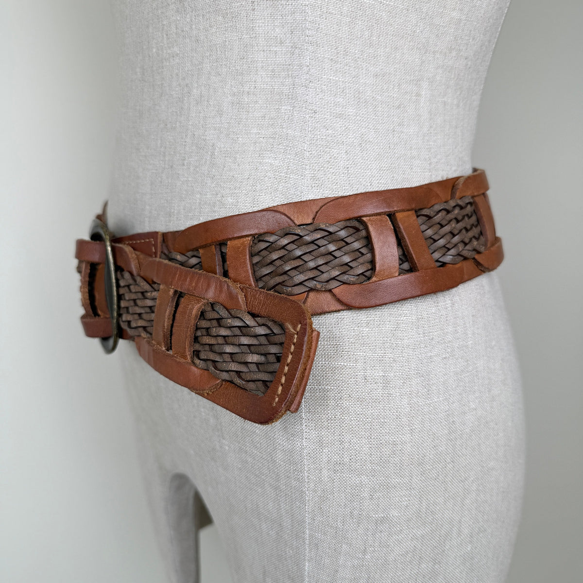 Vintage Y2K Levi's Genuine Leather Braided Belt Brown Woven Western Boho Size M