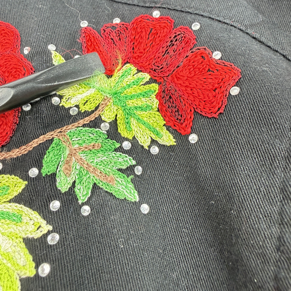 Rockmount Ranch Wear Nashville Rose Western Shirt Embroidered Red Black Size L
