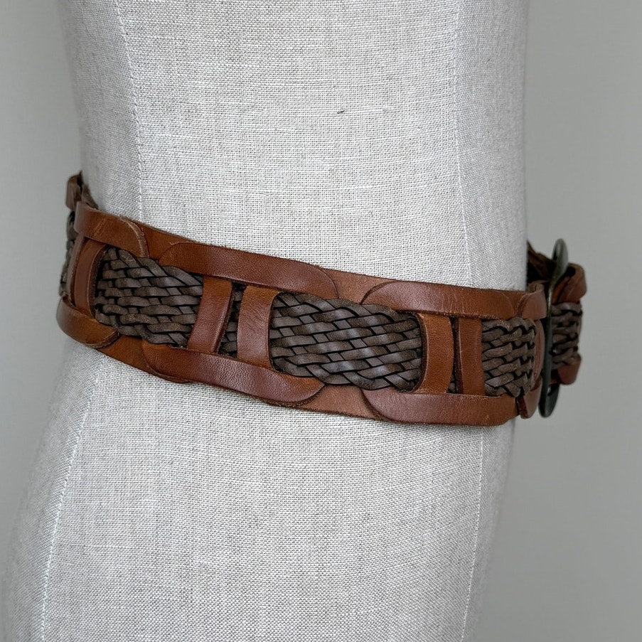 Vintage Y2K Levi's Genuine Leather Braided Belt Brown Woven Western Boho Size M