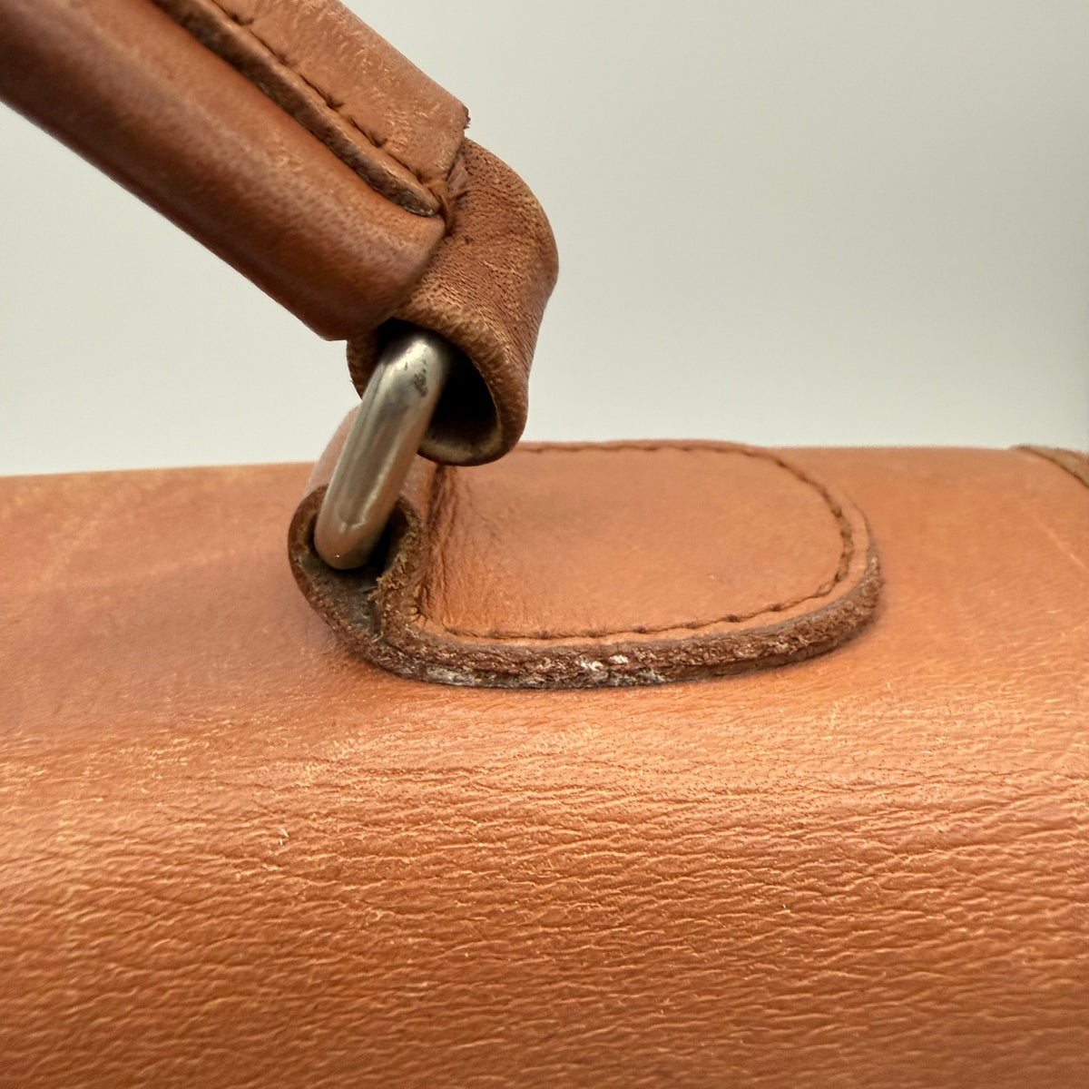 Vintage Georgetown Leather Design Crossbody Bag Tan Brown Leather Satchel 90s