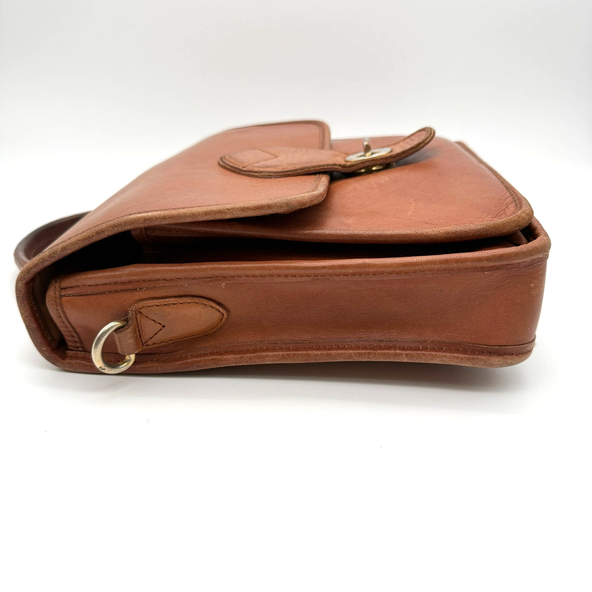 Vintage Georgetown Leather Design Crossbody Bag Tan Brown Leather Satchel 90s