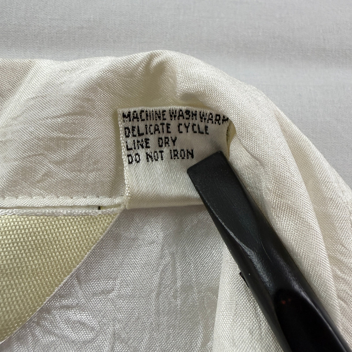 Diane Von Furstenberg Vintage Blouse Crinkle-Effect Satin White 80s Utility 14