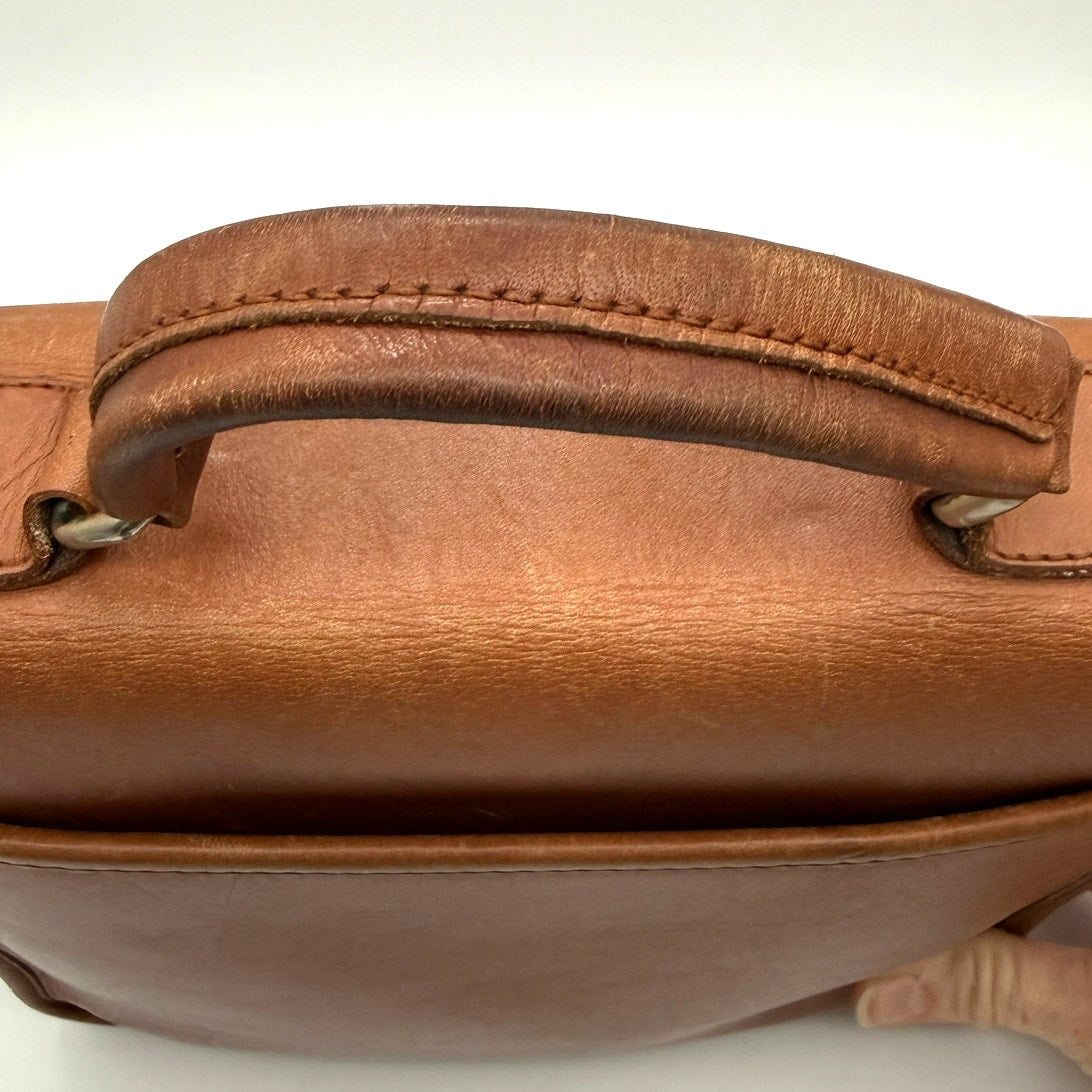 Vintage Georgetown Leather Design Crossbody Bag Tan Brown Leather Satchel 90s