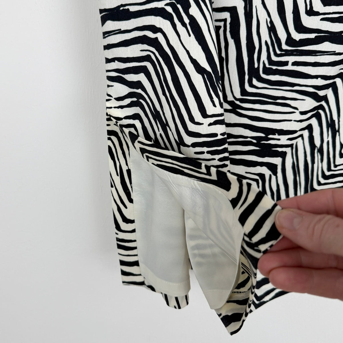 Anne Klein II Wool Blend Zebra Print Pencil Skirt Black White Sz 12 Vintage 90s