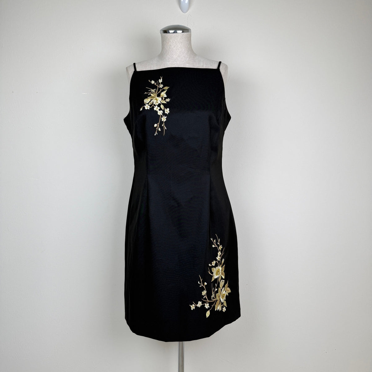 Vintage CDC Petites Black Embroidered Sheath Dress