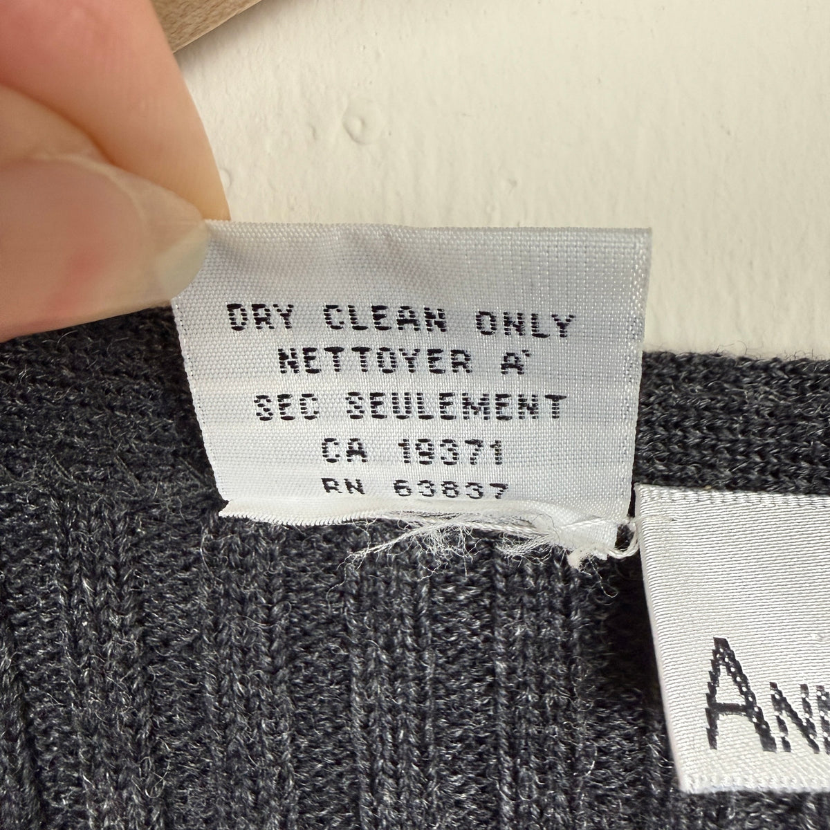 Vintage Anne Klein II 100% Wool Sweater Dress Gray Ribbed Midi L 90s Minimal